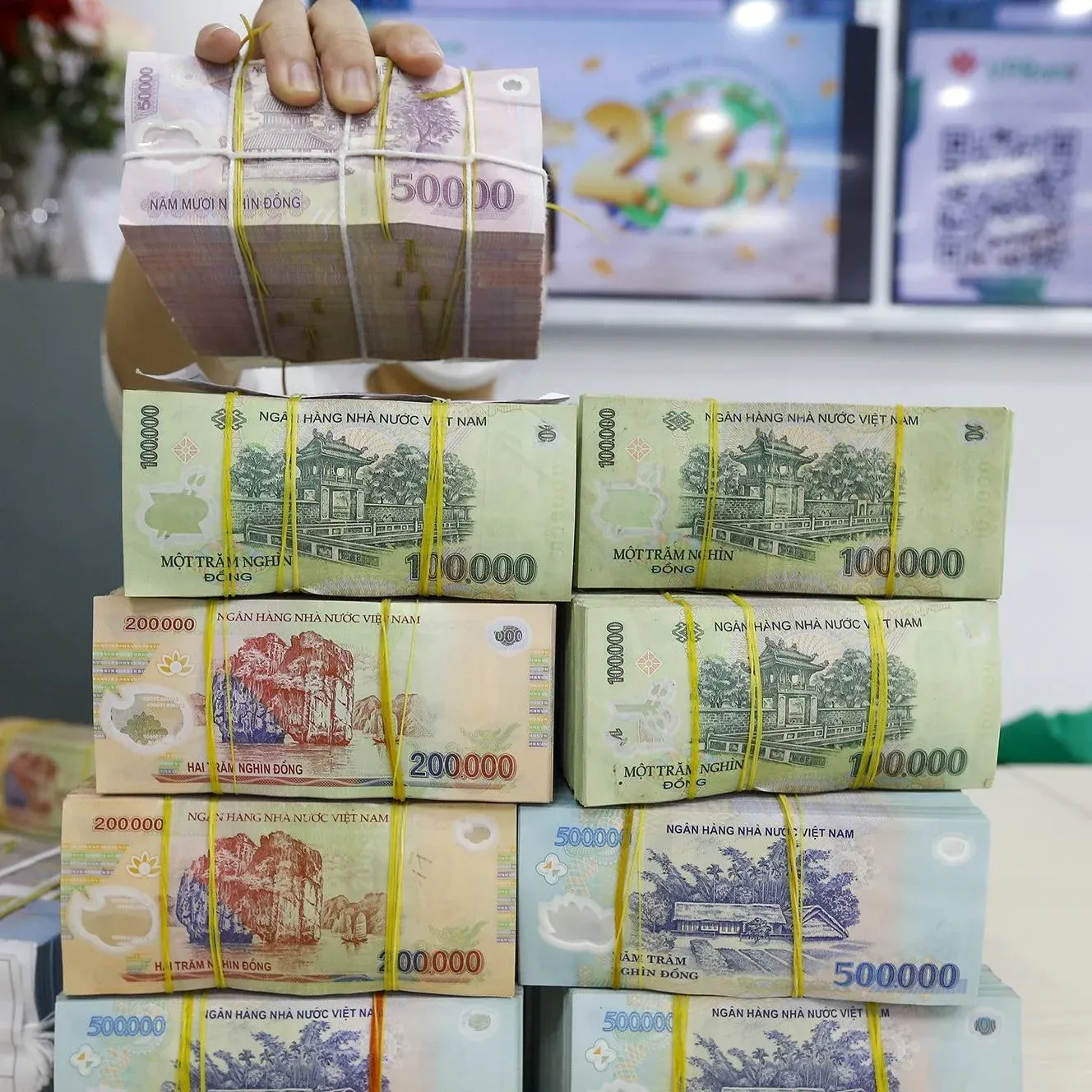 Tiền mặt trong hệ thống ngân hàng