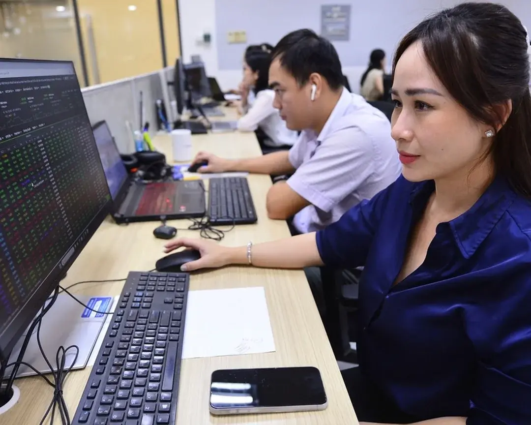 13 triệu tài khoản, F0 vẫn dễ hụt nhịp