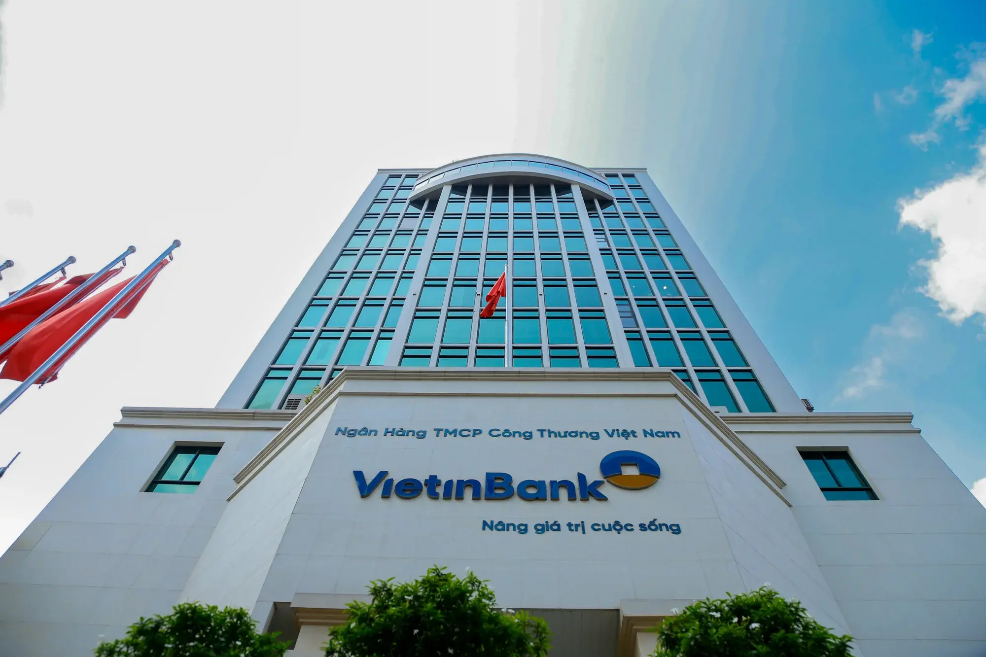 BCTC Q1/2026: VietinBank +56%, EVS lỗ 197 tỷ