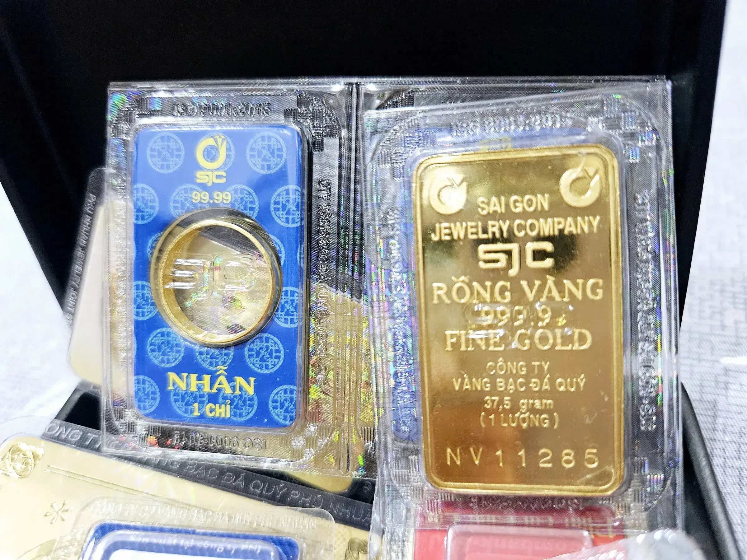 Vàng dưới 4.000 USD, F0 vẫn chưa có giá rẻ