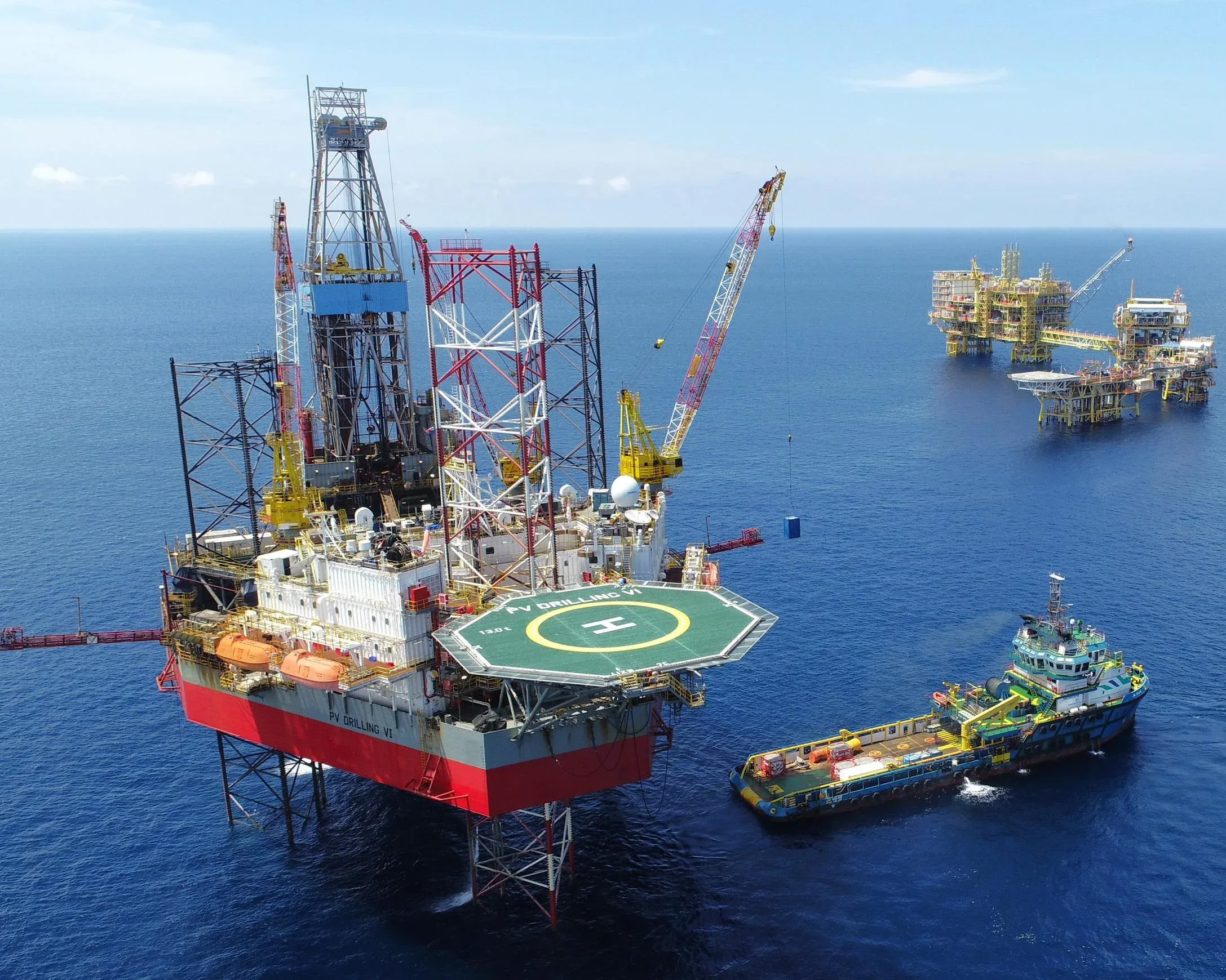 GAS lên trần giữa phiên đỏ: ba kịch bản Iran