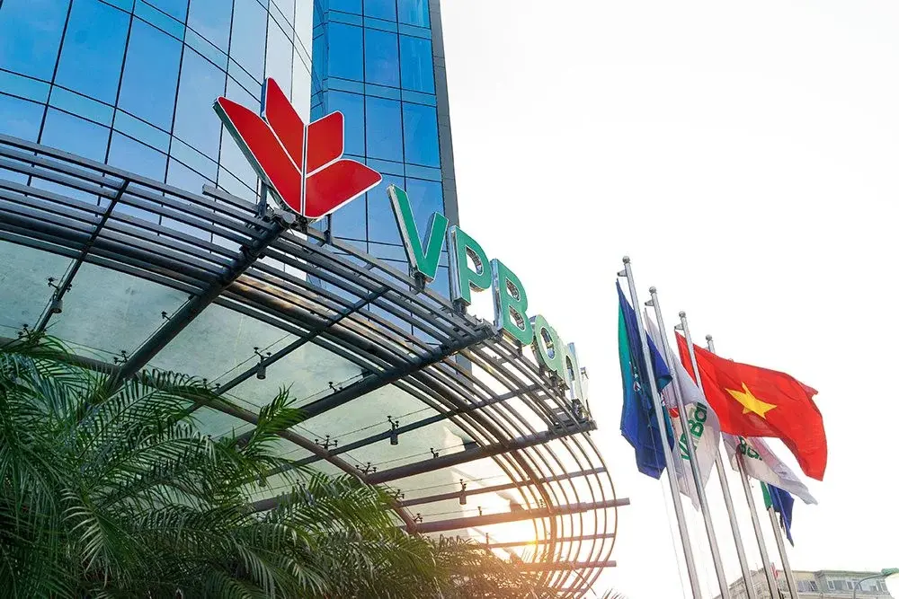 VPBank muốn vốn điều lệ 100.000 tỷ — Ngân hàng tư nhân đầu tiên vượt Big 4, nhưng liệu có đủ 'khỏe'?