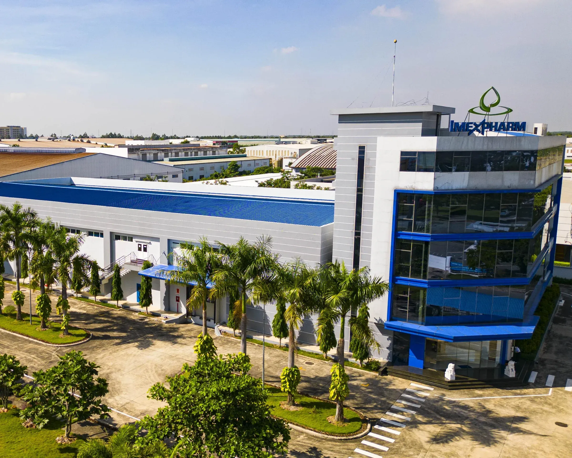 IMP: Giá chào mua đóng cửa, thị giá thấp hơn 18%