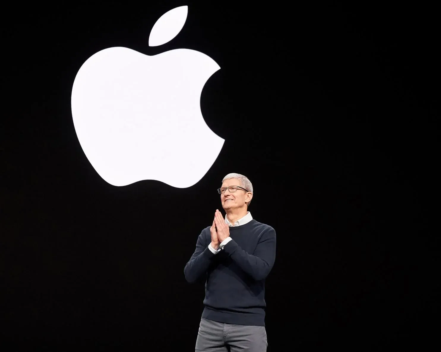 S&P 500 tháng 4 +9,6%: Apple kỷ lục, GDP Mỹ hụt hơi