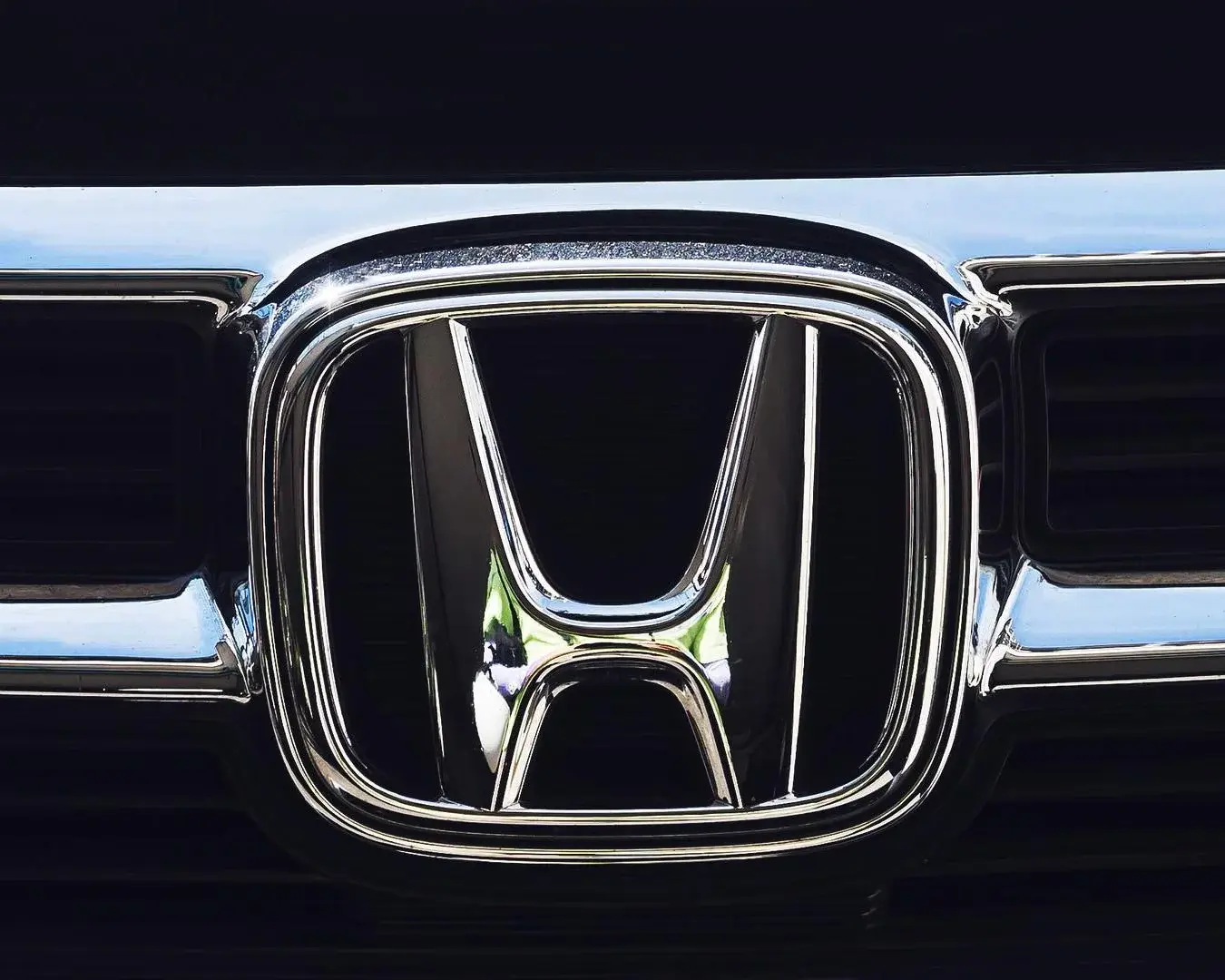 Honda lỗ lần đầu từ 1957: Đặt cược sai tốc độ xe điện