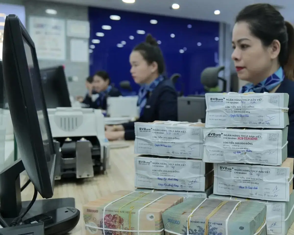 Lãi suất khó giảm nhanh, tiền nhàn rỗi nên chia kỳ hạn