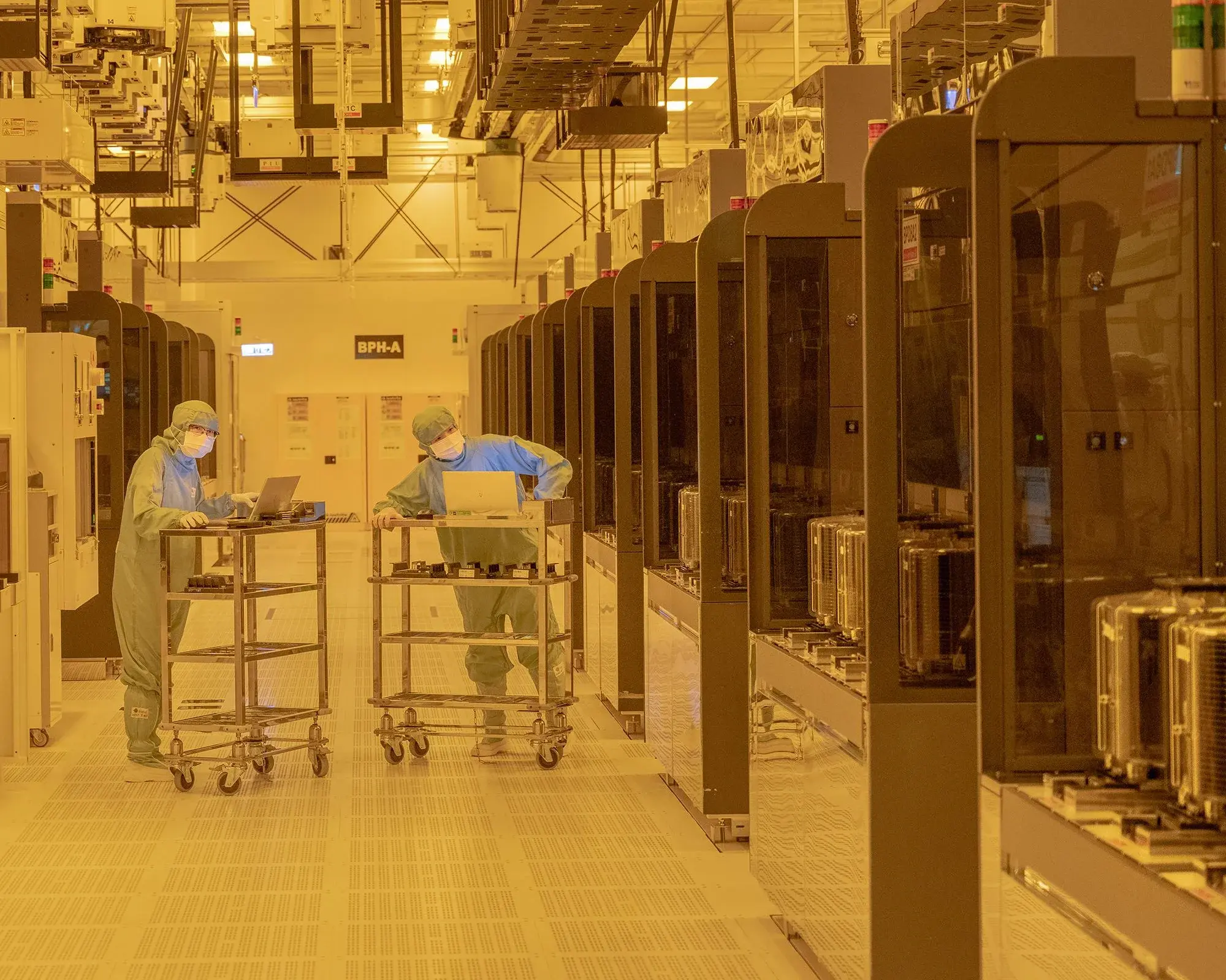 TSMC lãi 18 tỷ USD, Snap sa thải 16%: AI phân hóa công nghệ