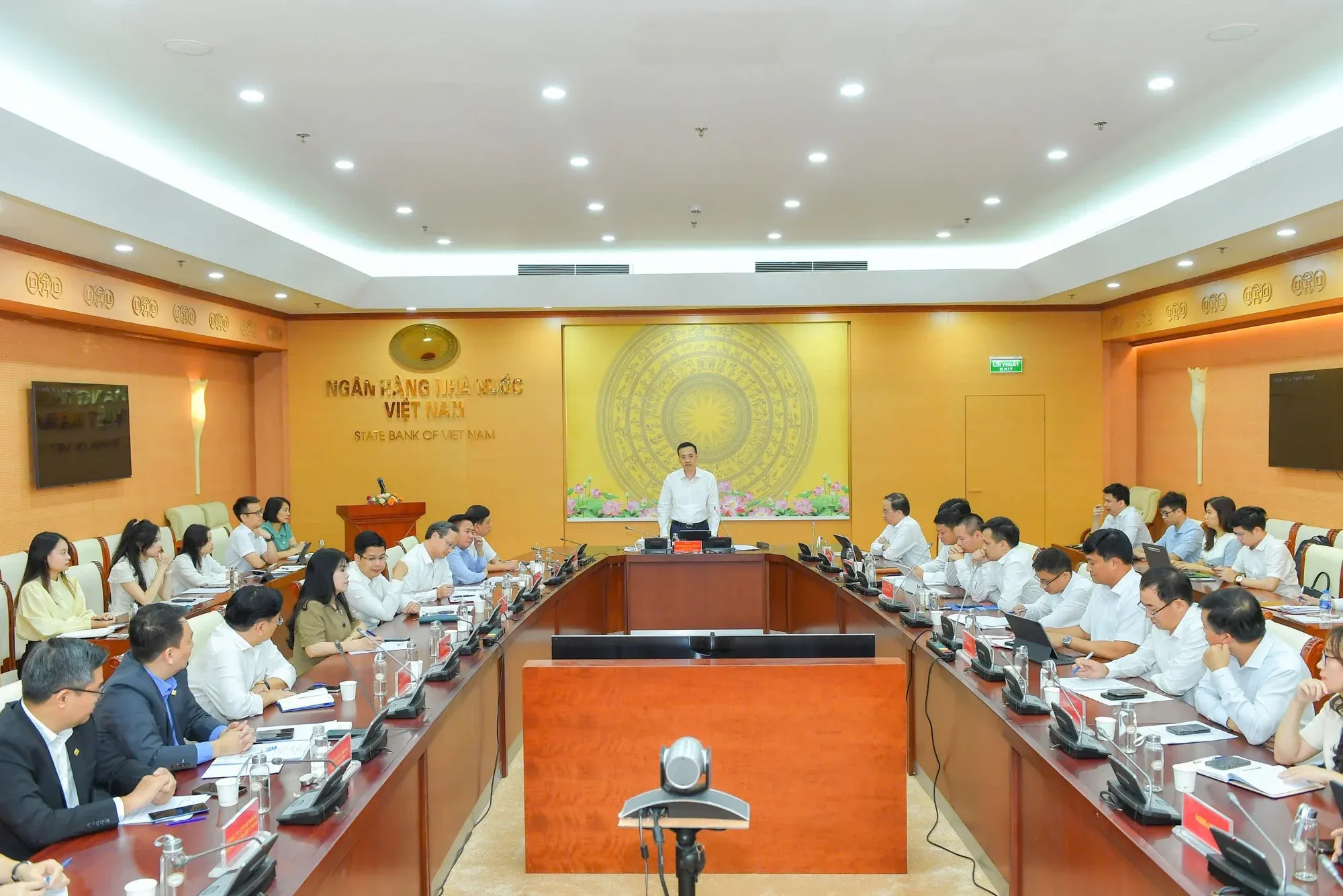 Cuộc họp tại Ngân hàng Nhà nước về quản lý thị trường vàng