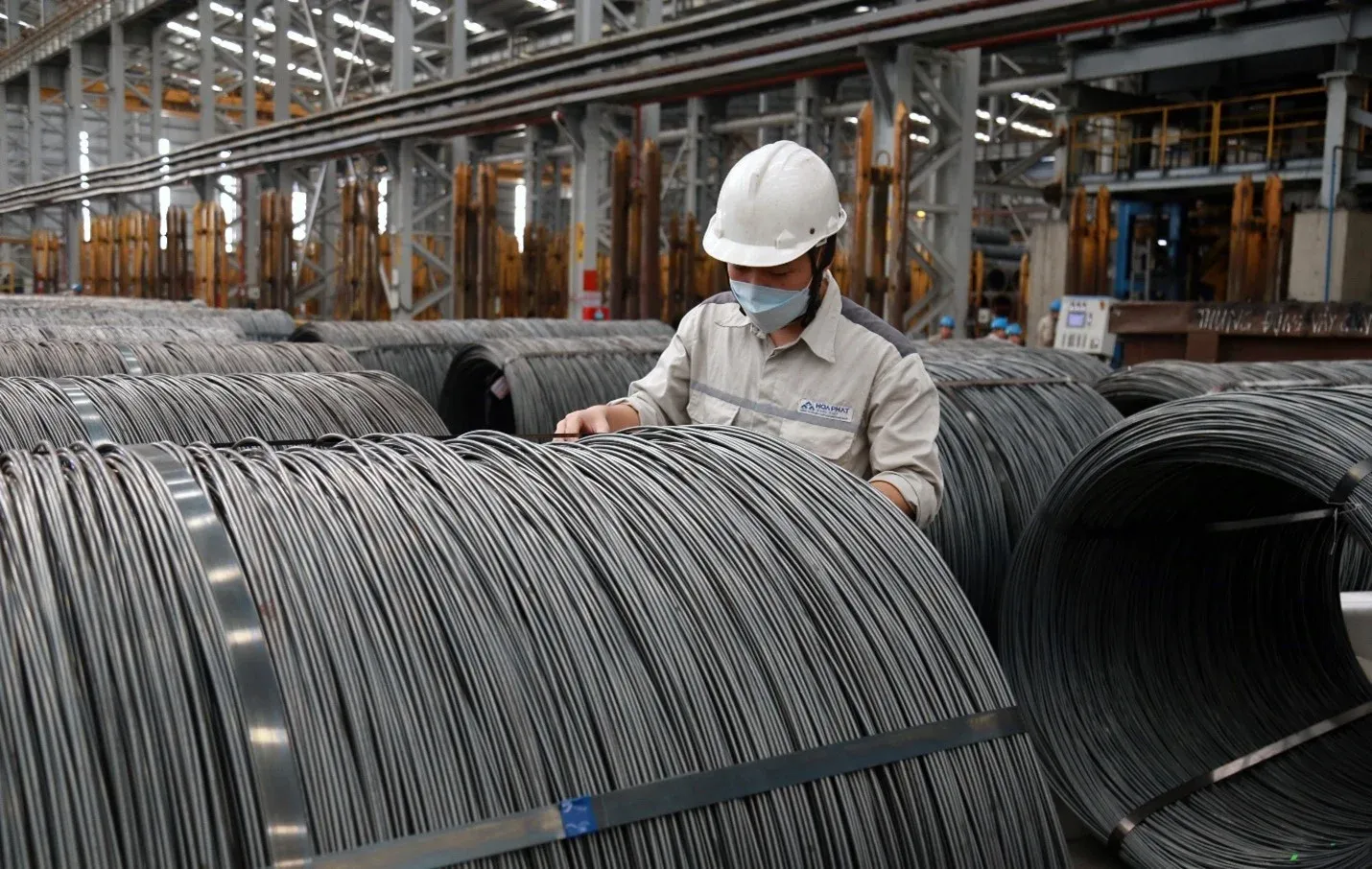 Nhà máy thép Hòa Phát, doanh nghiệp dẫn đầu nhóm vật liệu cơ bản Q1/2026