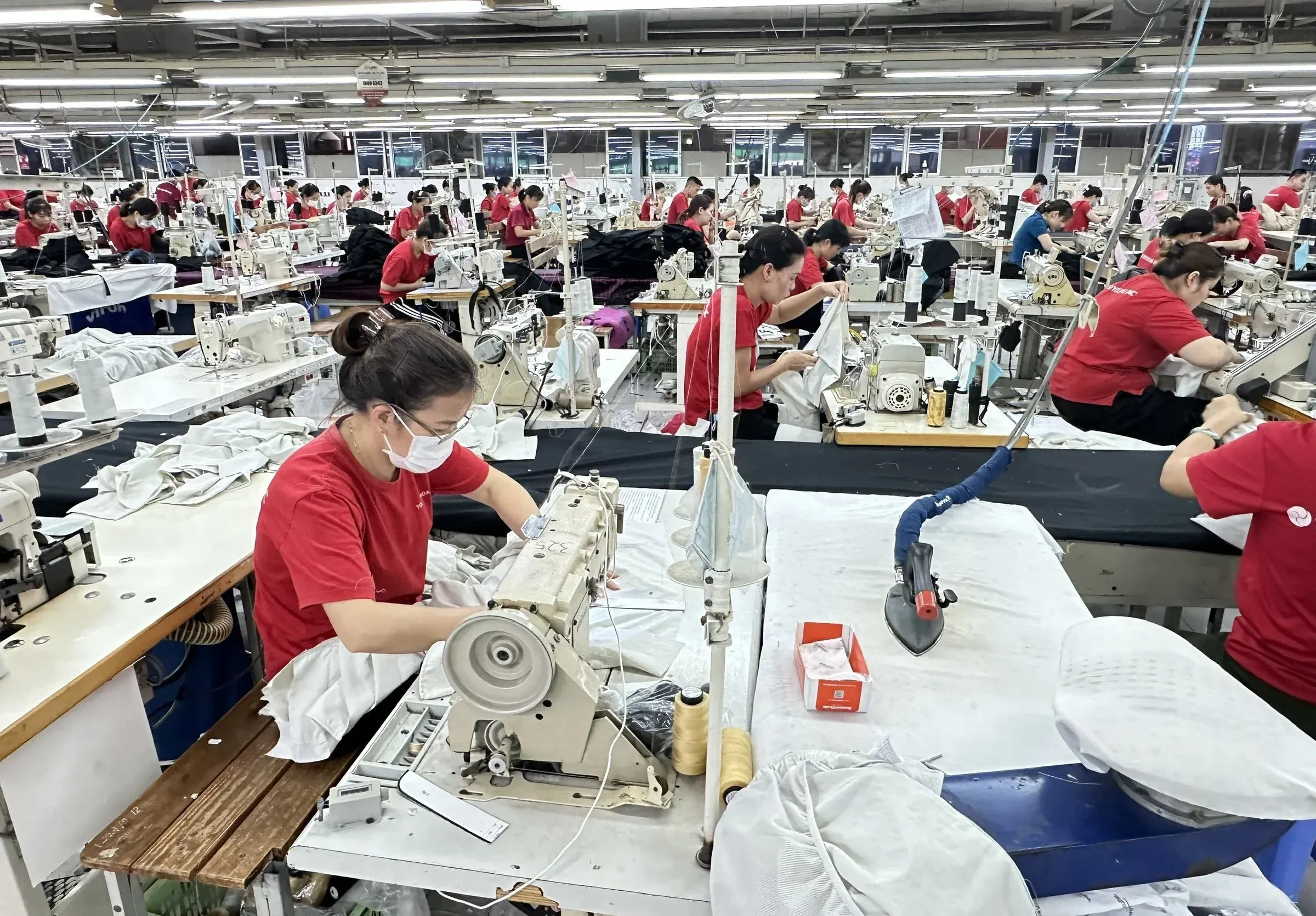 Nhà máy dệt may Việt Nam — MSH và TCM có mức độ nhạy cảm khác nhau với cấu trúc thuế