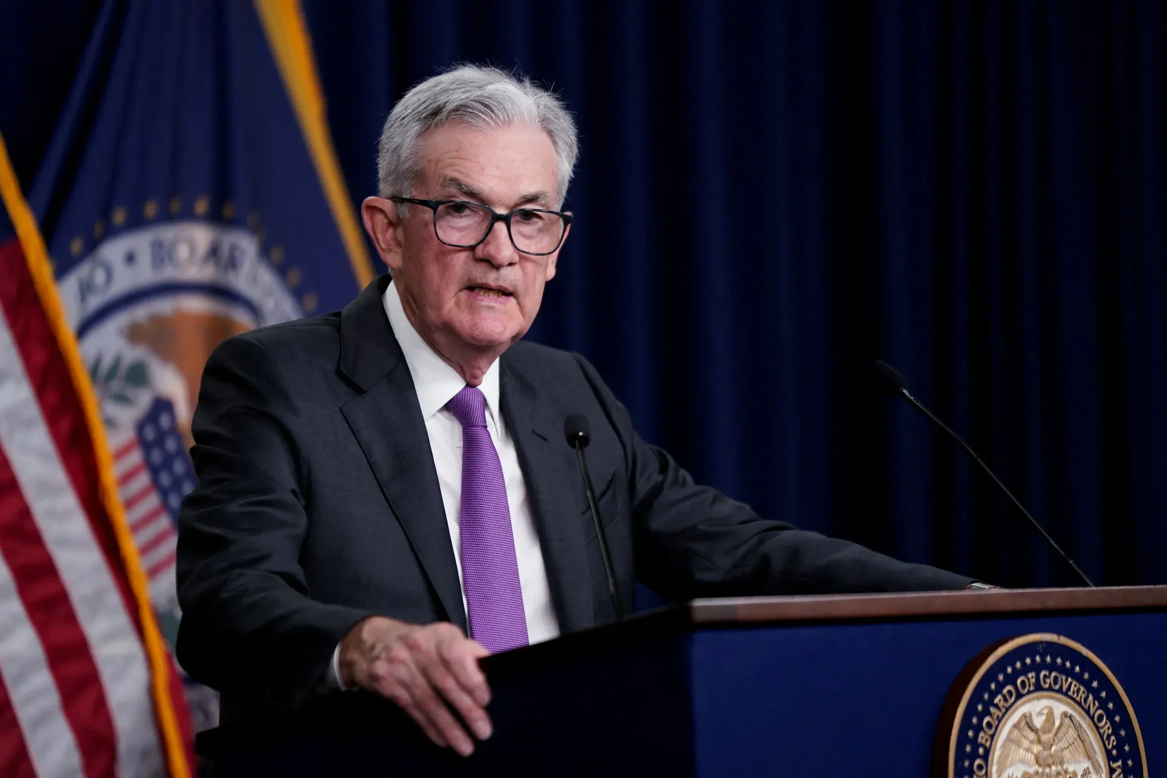 Chủ tịch Fed Jerome Powell trong một phiên họp báo