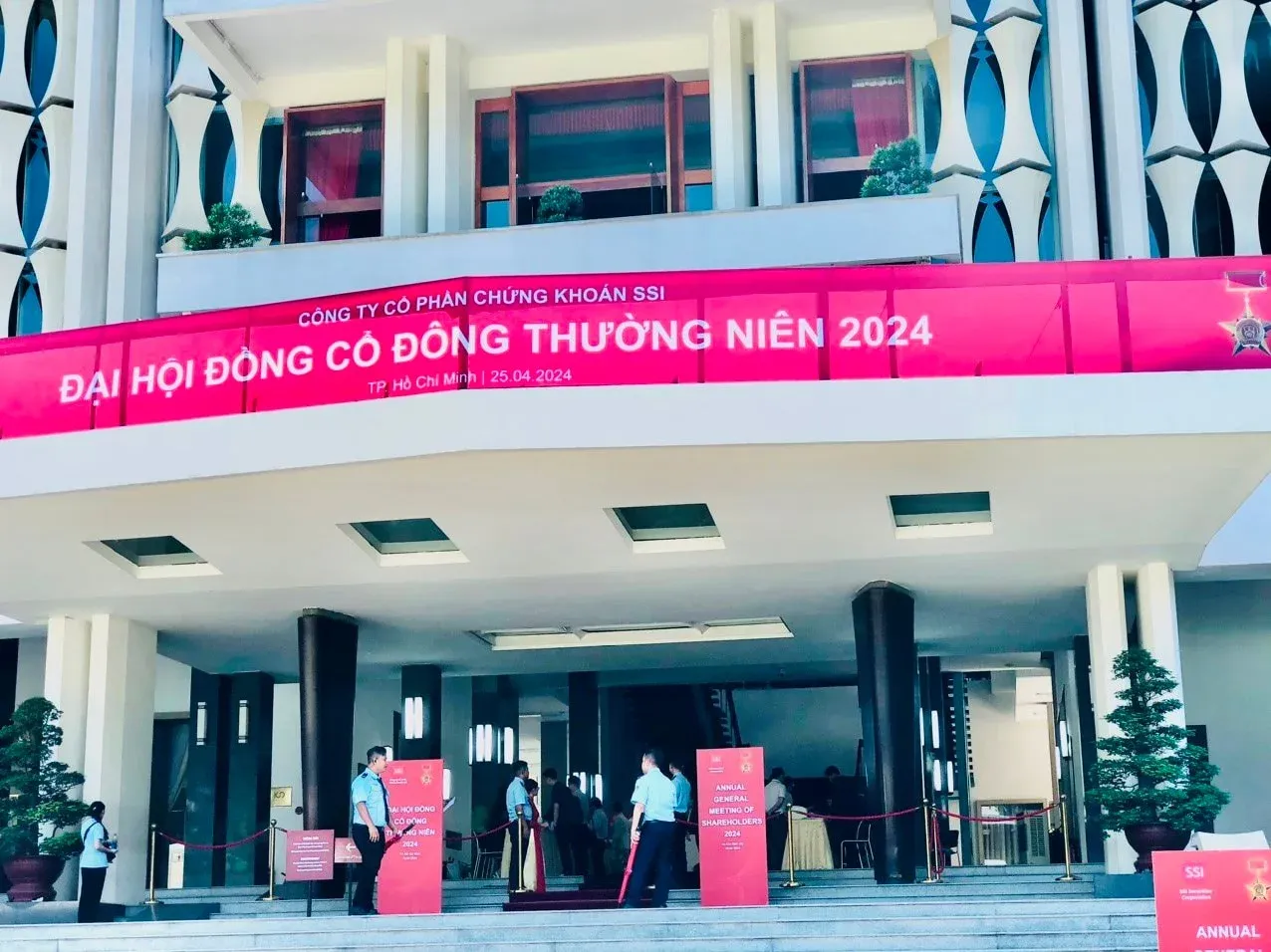 Đại hội đồng cổ đông SSI tại Hội trường Thống Nhất