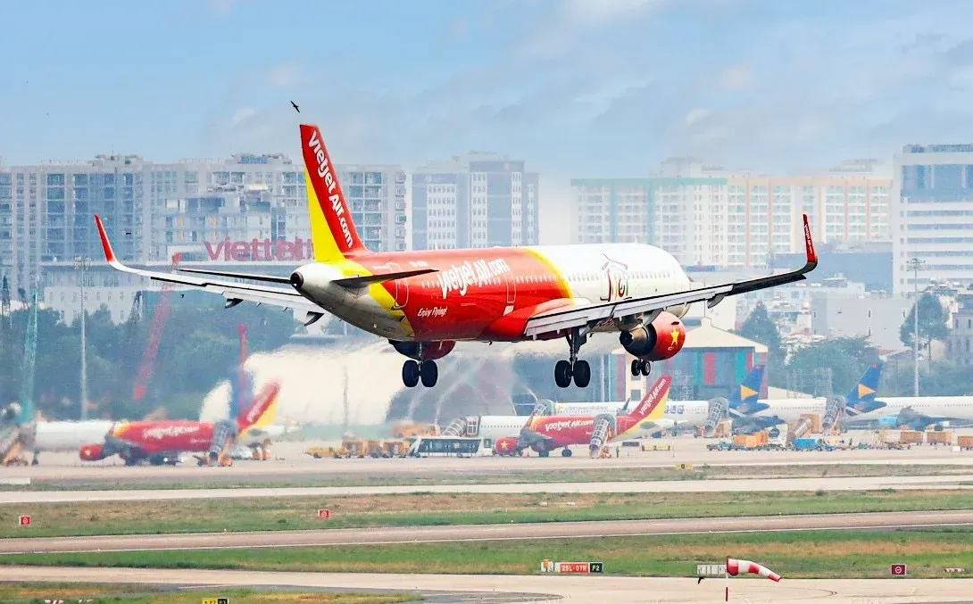 Vietjet Air giữ chiến lược duy trì tần suất bay, chuyển chi phí sang hành khách qua phụ thu