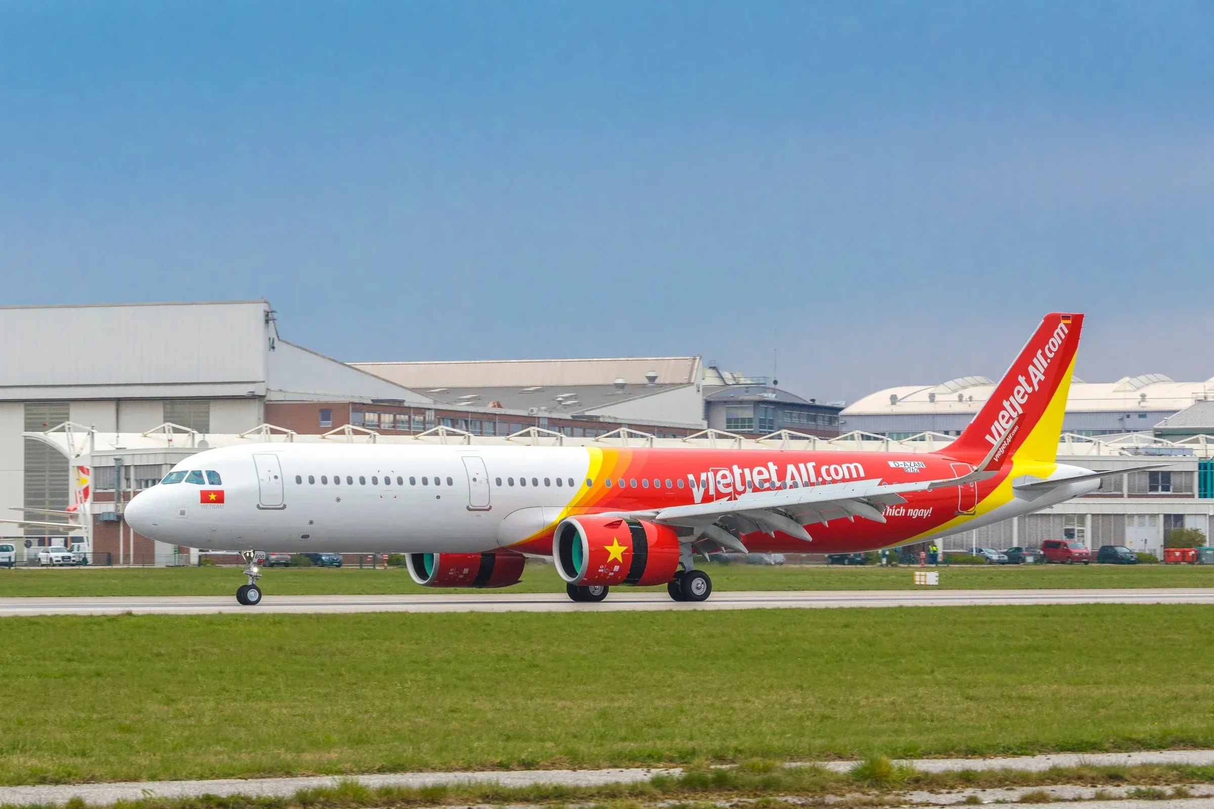 Máy bay Vietjet — ngành hàng không chịu áp lực nặng từ giá nhiên liệu