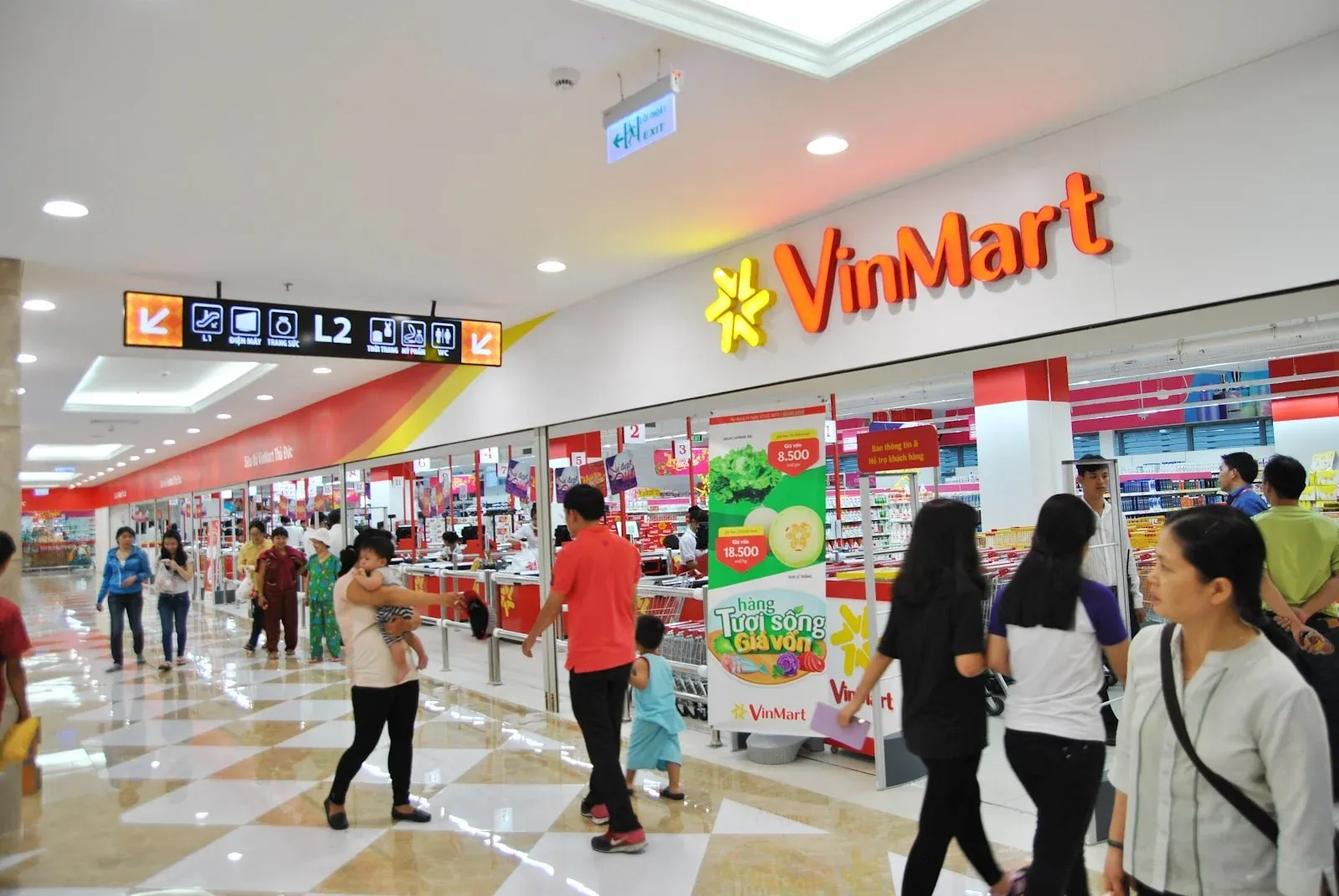 Cửa hàng VinMart trước khi đổi tên sang WinMart năm 2019